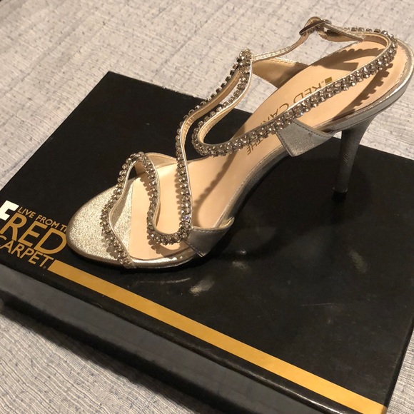 NIB Silver Dress High Heeled Sandals - Picture 2 of 8